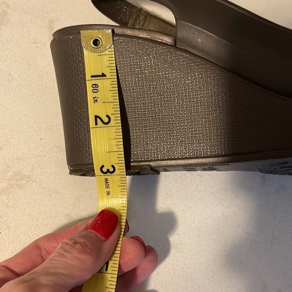 CROCS Farrah wedges Size W8 Espresso - Picture 9 of 11